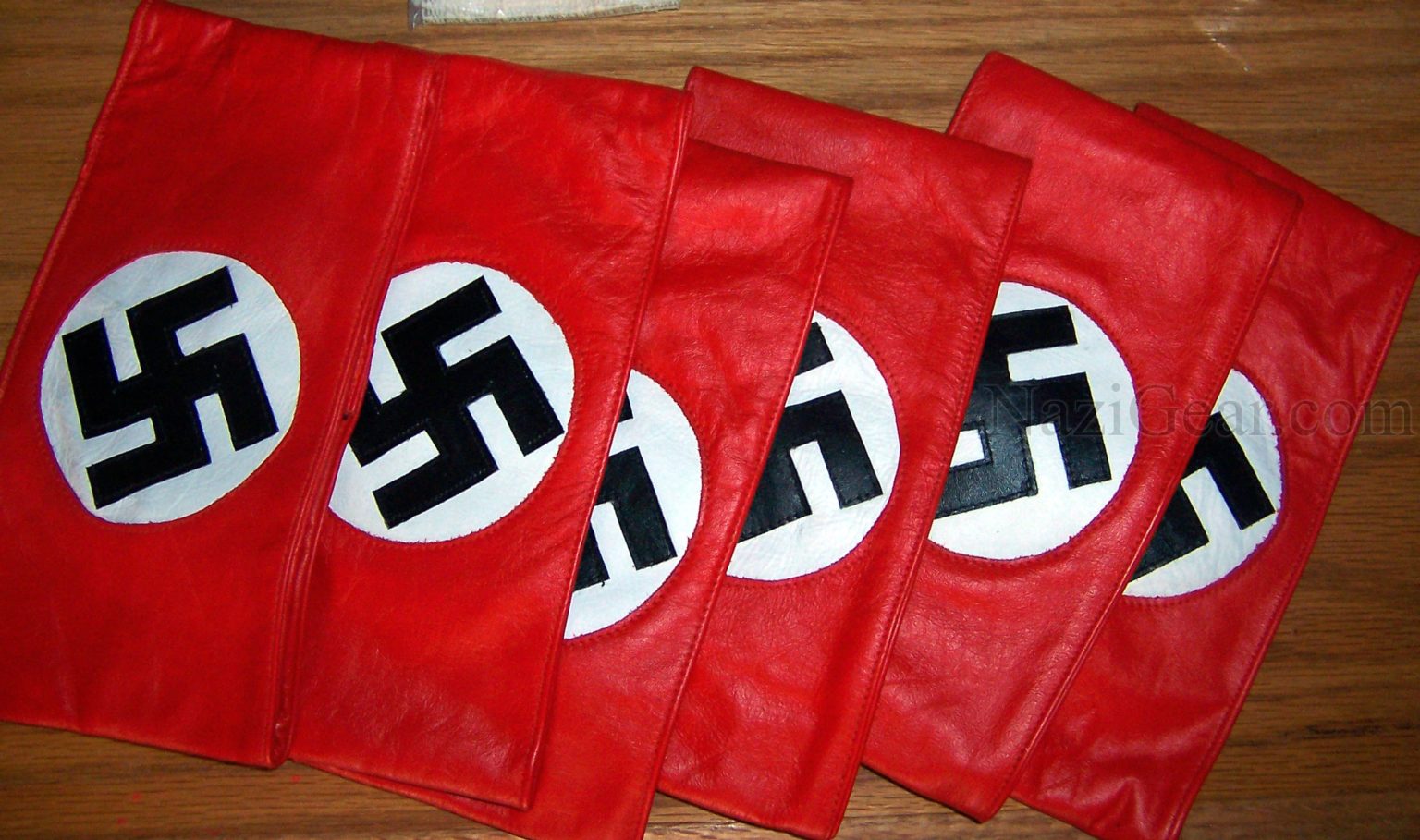 party armband